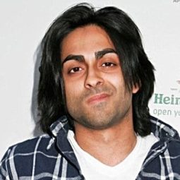 Adi Shankar 飾演 Self