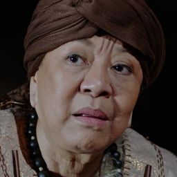 比貝絲·歐特札 飾演 Rose