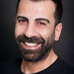 埃梅爾·卡拉耶爾 飾演 Tarık