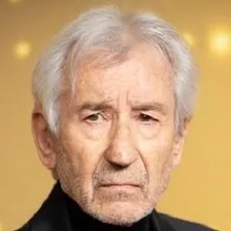 José Sacristán 飾演 Romano