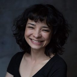 Céline Laurentie 飾演 Patricia