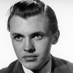 Terry Kilburn 飾演 Limey