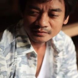 Bhandit Thongdee - 現在完成進行愛演員 飾演Waiter