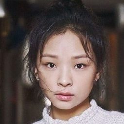 余佩真 飾演 Xie Junya