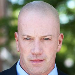 Kevin McCormick - 完美監護演員 飾演Patrick