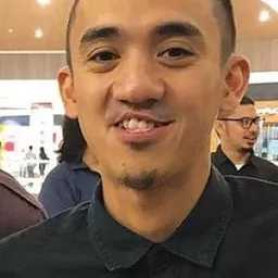 Timmy Harn 飾演 Policeman 2