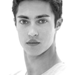 James Hay - 睡美人演員 飾演Song Bird Cavalier / Florestan