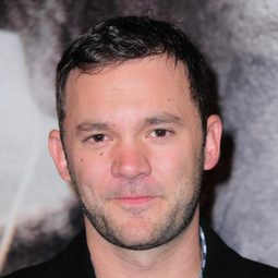 奧斯汀·赫伯特 - 烈探狙擊：誓不回頭演員 飾演Prudhomme