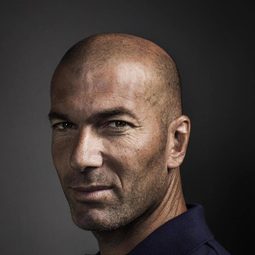 齊內丁·齊達內 飾演 Self