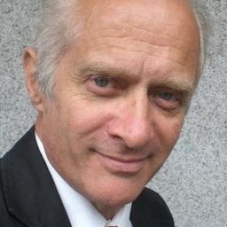 Curtis Matthew - 陽光兔仔兵演員 飾演Doctor