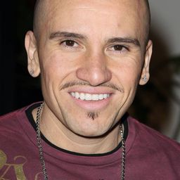 西塞爾·賈西亞 飾演 Luis Ochoa