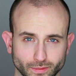 Stephen Medvidick - Driver演員 飾演Henry Falcon