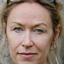 特里妮·韋根 飾演 Line