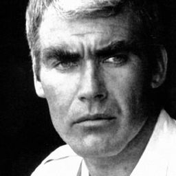 Frank Braña 飾演 Teodoro García