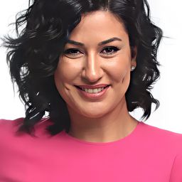 伊吉菈·艾登 飾演 Reyhan