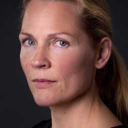 Åsne Seierstad 飾演 Self