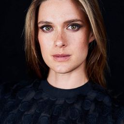 克麗斯塔科索寧 飾演 Kathrine