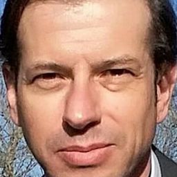 Olivier Parenty - 二者必居其一演員 飾演Carella's assistant