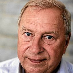 澤西·史杜爾 飾演 Zygmunt Sawicki