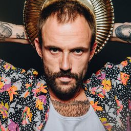 Joe Talbot 飾演 Self