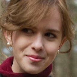 Elizabeth McLaughlin 飾演 Tammy