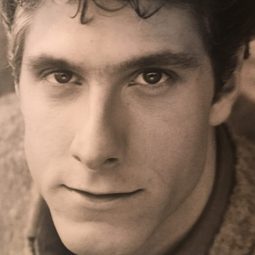 William De Acutis - 杏林血淚演員 飾演Missy