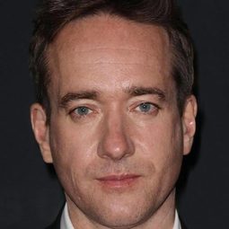 馬修·麥費狄恩 - 劍客聯盟：雲端之戰演員 飾演Athos