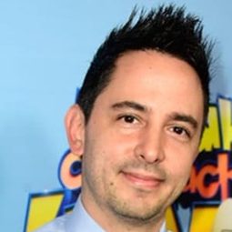 Gabriel Riva Palacio Alatriste 飾演 Confi / Torti / Serp (voice)