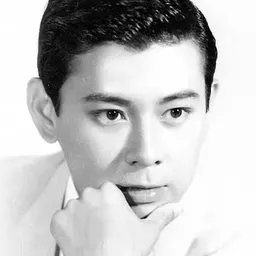 楊帆 飾演 Li Ying Wei