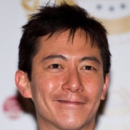 小田部阿基 飾演 Mr. Yama