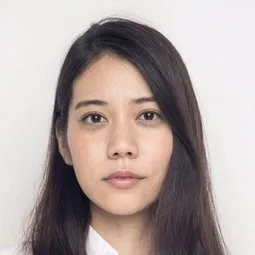 松山愛裏  - 豢養殺人鬼的女人演員 飾演Yukari