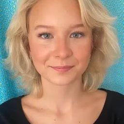 Sigrid Johnson 飾演 Sasha