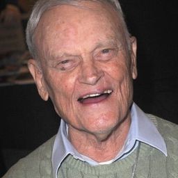 William O'Connell - 荒野浪子演員 飾演Barber