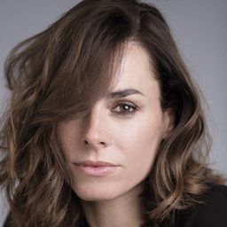 Begoña Maestre 飾演 Amelia
