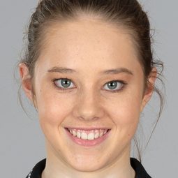 Thea Brogli 飾演 Zoé