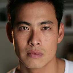 Ivan Shaw 飾演 Dr. Henry Cask