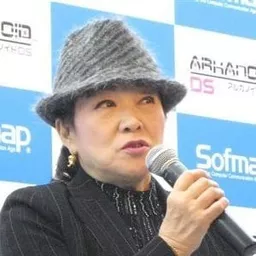 大山羨代 飾演 Doraemon (voice)