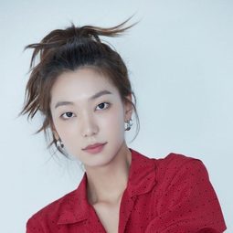 李浩貞 飾演 Woman on Boat