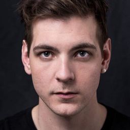 Iggy Malmborg 飾演 Ossie