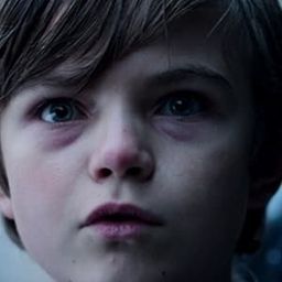 Eryk Pratsko 飾演 'Twardziel'