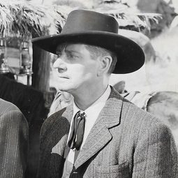 Cyril Ring - Nobody Lives Forever演員 飾演Blond's Escort (uncredited)