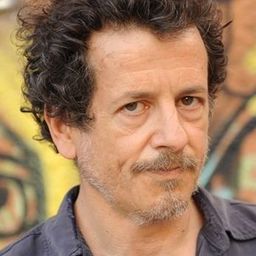 塞爾吉奧·鮑里斯 飾演 Francisco Mendizábal