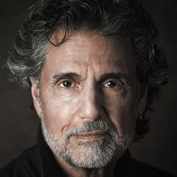 克里斯·沙蘭登 飾演 Jack Skellington (voice)