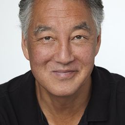 Arnold Y. Kim 飾演 Goe