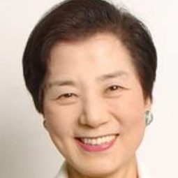 誌乃原良子 飾演 Mother (voice)