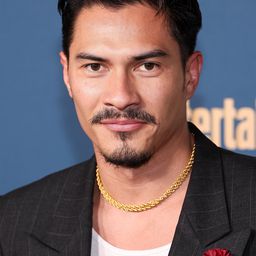 Brandon Finn 飾演 Edson