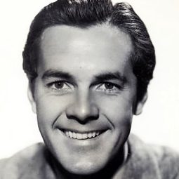 Johnny Downs 飾演 Singer/Tap Dancer (uncredited)