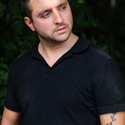 Čedomir Đorđević 飾演 Grindvakt