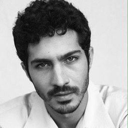 奇諾·達林 飾演 Néstor