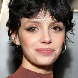 諾婭阿必達 飾演 Lyz